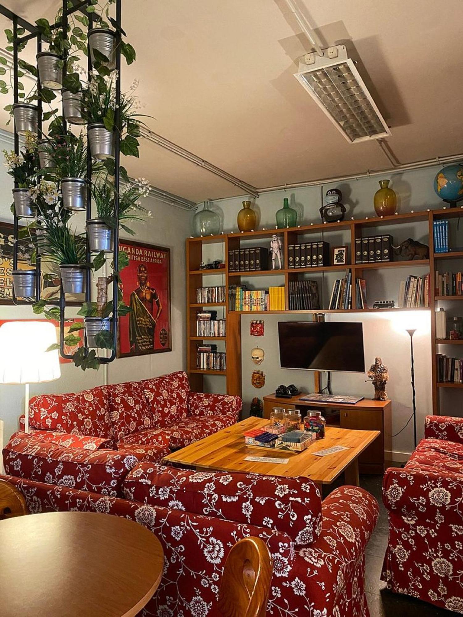 Santander Central Hostel Hostal